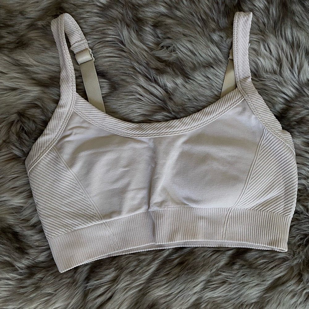 NWOT PowerSoft Set - Seamless Ribbed Sports Bra & High-Waisted  7/8 Joggers - Picture 10 of 13